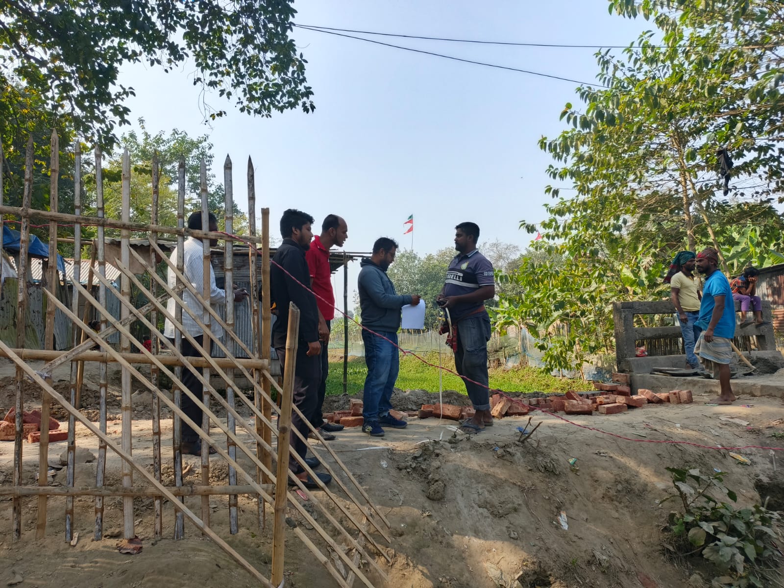 আলমডাঙ্গা পৌরসভার নিম্নআয় এলাকা চলমান কাজের স্থীরচিত্র